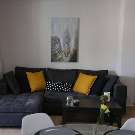 Апартаменты Penthouse Lux Flat With 2 Bd Next To Larissis Афины Экстерьер фото